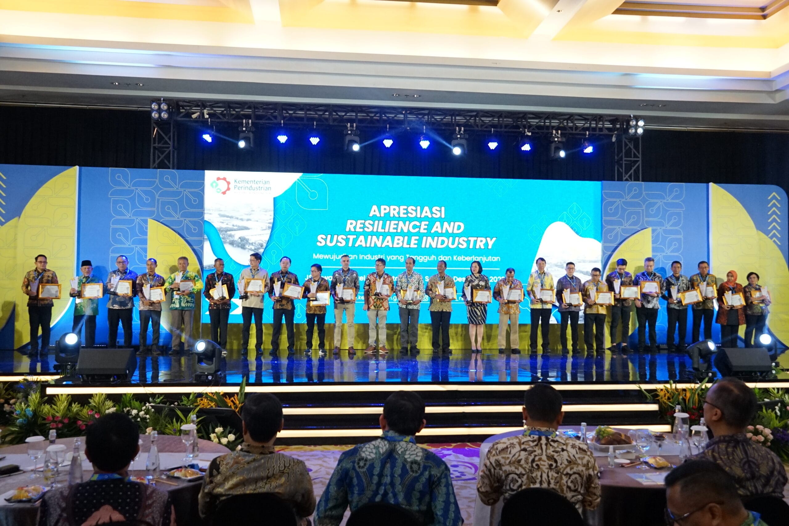 Suryacipta Awarded Third Place in the Industrial Area Emissions Reporting