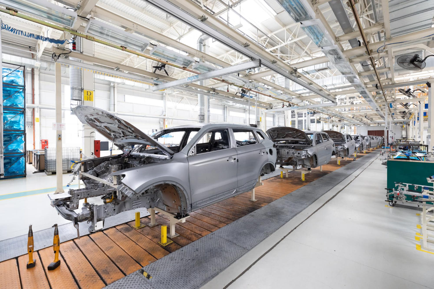 automotive manufacturing industry rates